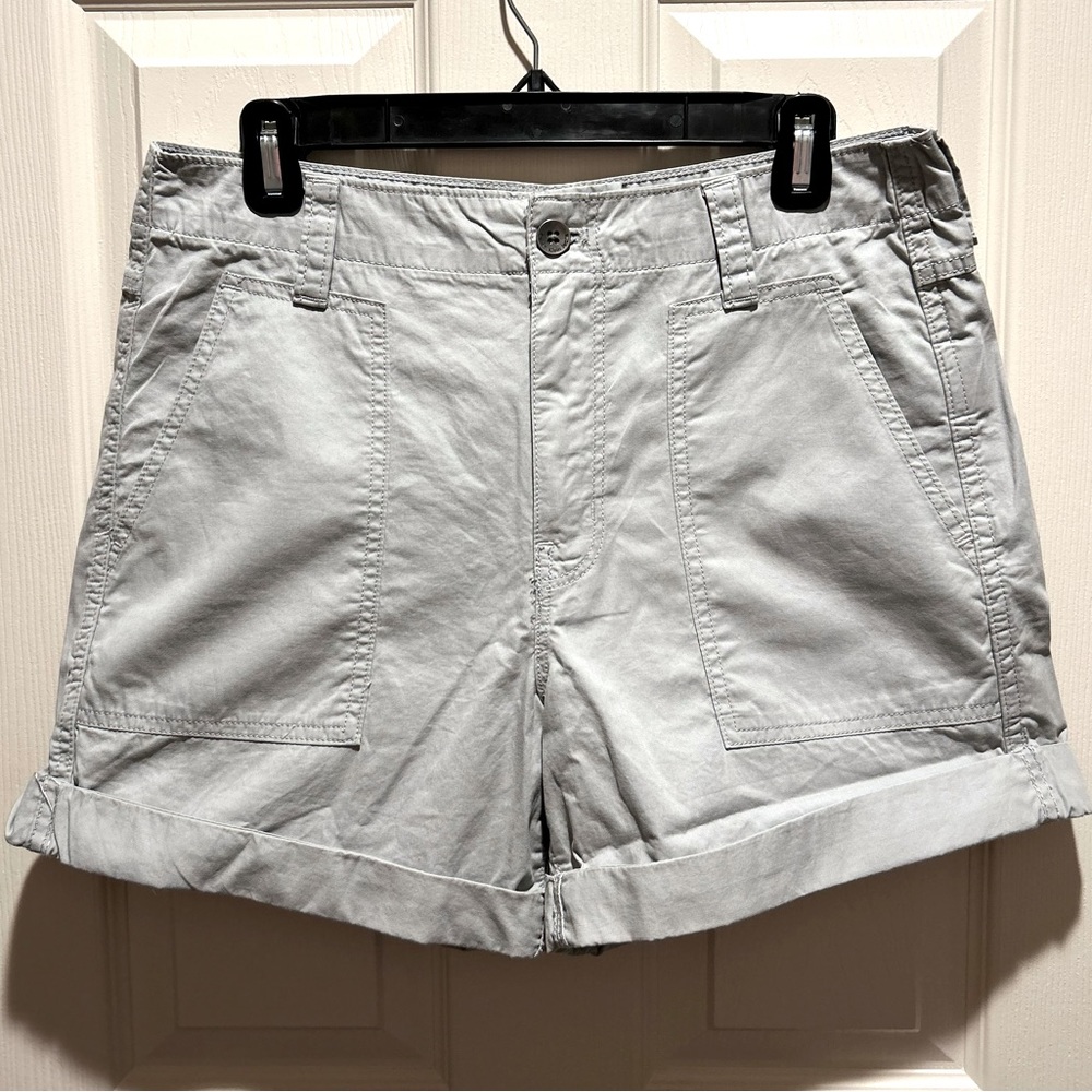 NWOT Calvin Klein Shorts, Size 29